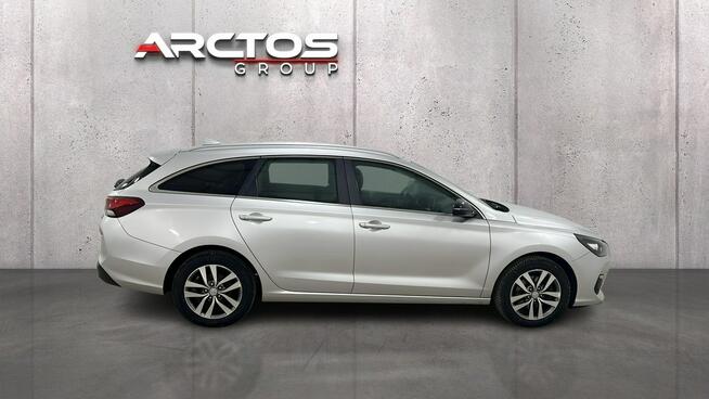 Hyundai i30 1.6 D Comfort DCT Kombi Warszawa - zdjęcie 6