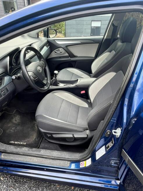 Toyota Avensis Sadlno - zdjęcie 7