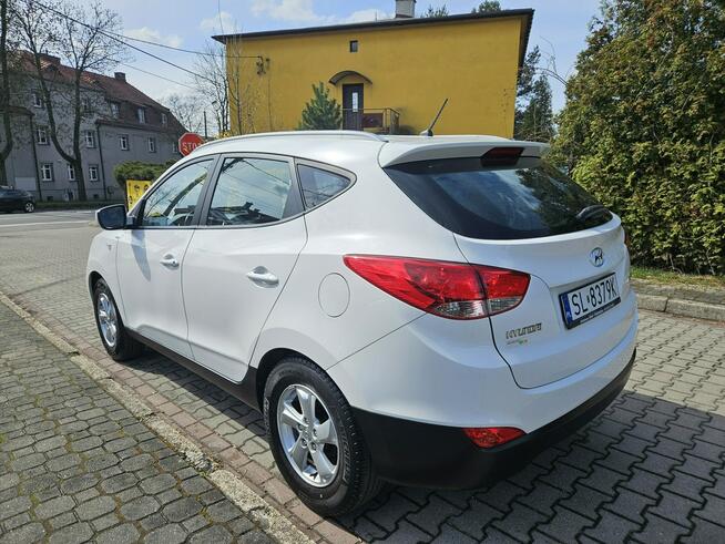 Hyundai ix35 Klimatyzacja / 6 biegów / Komputer / 2 kpl. kół Ruda Śląska - zdjęcie 6