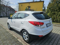 Hyundai ix35 Klimatyzacja / 6 biegów / Komputer / 2 kpl. kół Ruda Śląska - zdjęcie 6