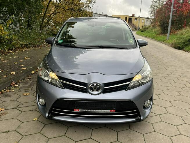 Toyota Verso 1.8 Benzyna opłacony Automat Gostyń - zdjęcie 2