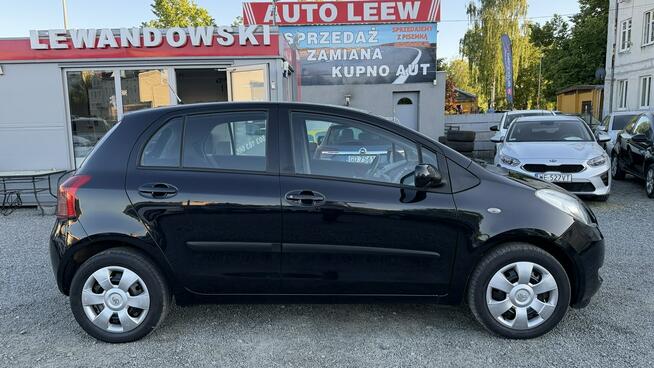 Toyota Yaris 1.3 Benzyna Zarejestrowany Ubezpieczony Elbląg - zdjęcie 3