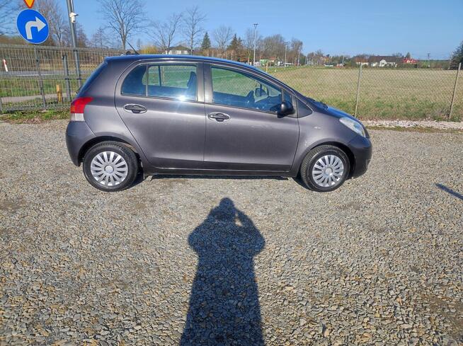 Toyota Yaris Lift klima z Niemiec Rymanów - zdjęcie 1