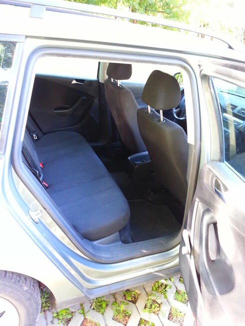 Volkswagen Passat B6 2.0 TDI Comfortline Leńcze - zdjęcie 8