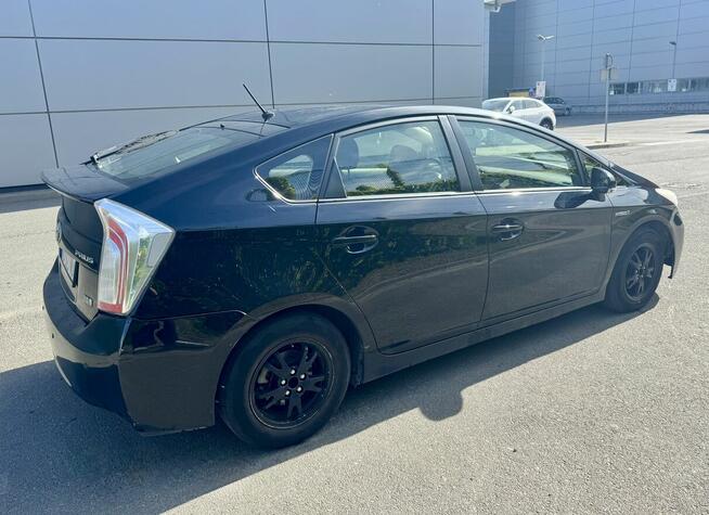 Toyota Prius Hybrid 1.8 | JBL | HUD | Kamera | 2 kluczyki Gdańsk - zdjęcie 3