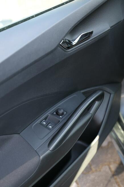 Škoda Fabia 1.0 TSI Selection Tychy - zdjęcie 12