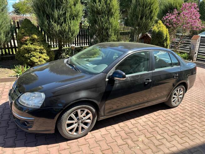 Volkswagen Jetta sedan 1.4 TSI stan dobry, sprawny Narama - zdjęcie 2
