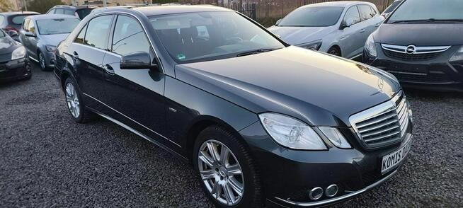 Mercedes E 200 1,8 184 KM 143 tys.km-Pełny serwis A.S.O/ Elegance Szczecin - zdjęcie 2