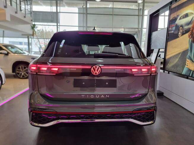 Volkswagen Tiguan R-Line Plus 1.5 eHybrid 272KM Pakiet Zimowy Stalowa Wola - zdjęcie 6