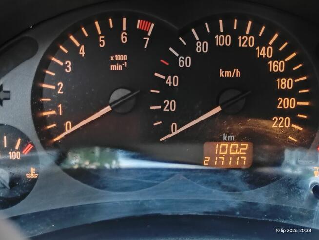 Opel corsa c 1.0 benzyna klimatyzacja nowe zawieszenie oleje Gliwice - zdjęcie 3