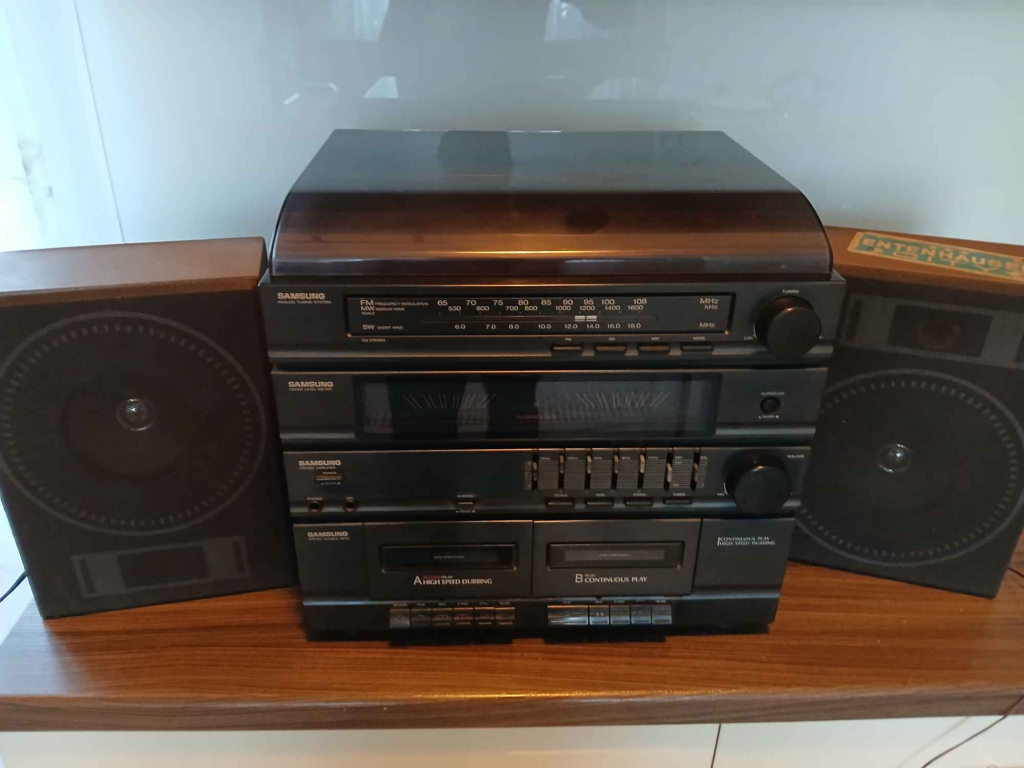 Wieża Samsung (tuner, 2x kaseta, gramofon) Ochota - zdjęcie 1