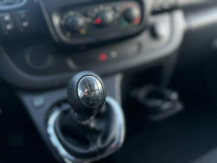 Opel Vivaro VAT 23% Poznań - zdjęcie 12