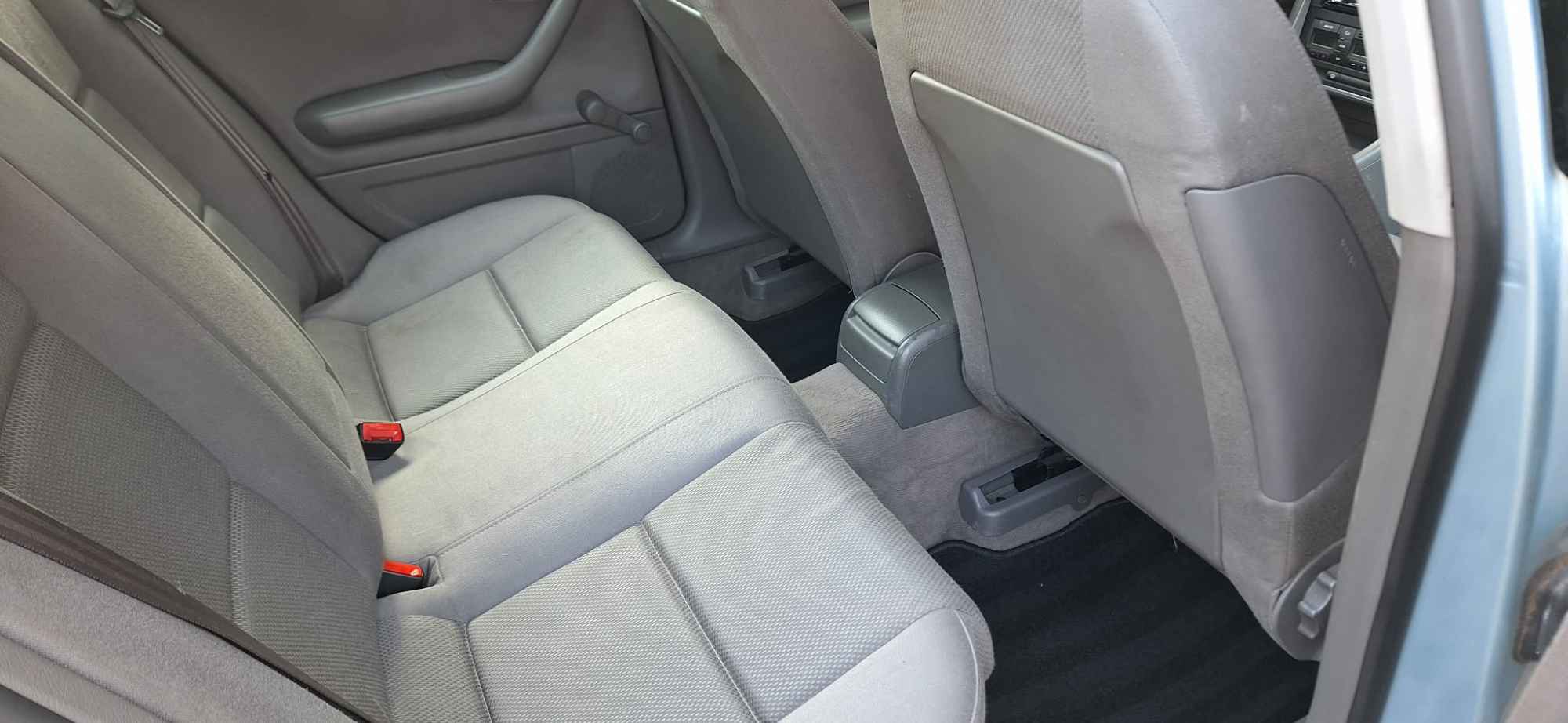 AUDI A4 B6 1,8 T - rok 2001 + LPG Tczew - zdjęcie 2