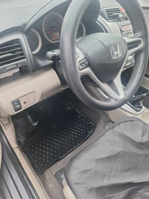 Sprzedam honda city 1.4 2009 rok. Białystok - zdjęcie 5