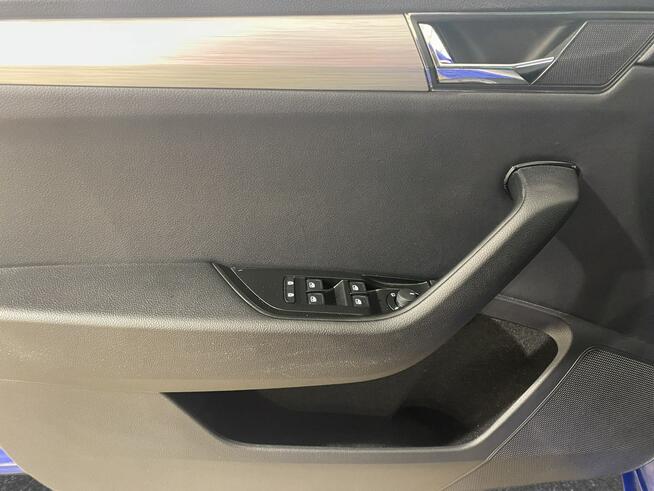 SKODA SUPERB 2.0 TDI SCR AMBITION DSG KOMBI Warszawa - zdjęcie 10