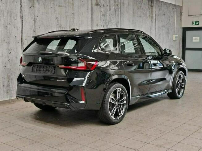 BMW X1 sDrive20i (170 KM), rabat  61 375 zł M Pro, Pakiet Premium Warszawa - zdjęcie 3