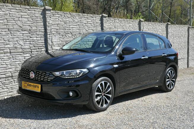 Fiat Tipo 1.4 95KM hatchback LED Navi Kamera Czujniki Dąbrowa Górnicza - zdjęcie 1