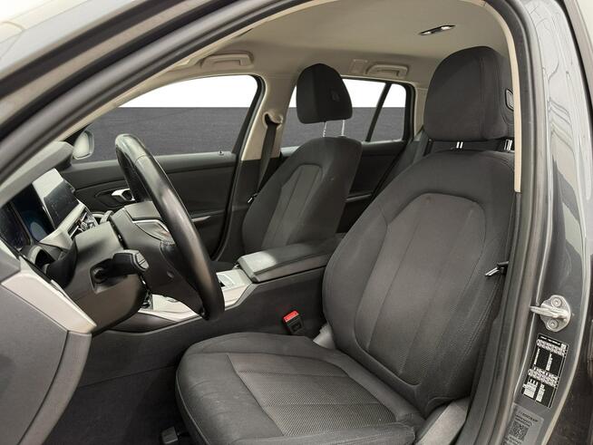 BMW Seria 3 318i aut Kombi Warszawa - zdjęcie 10