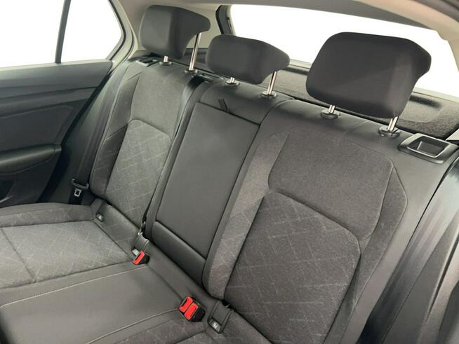 Volkswagen Golf VIII 1.0 eTSI Life DSG Hatchback Warszawa - zdjęcie 12