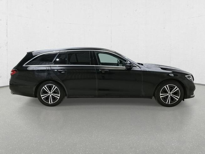 MERCEDES-BENZ E 220d Komorniki - zdjęcie 8