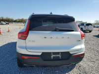 Volvo XC 40 / T5 R-DESIGN / 4x4 / niski przebieg / Tarnów - zdjęcie 6