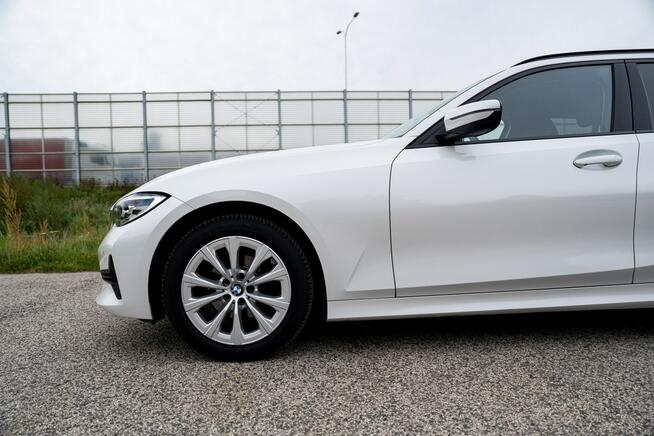 BMW 318i Touring G21, Salon Polska, Bezwypadkowy, Faktura VAT Marża Warszawa - zdjęcie 11