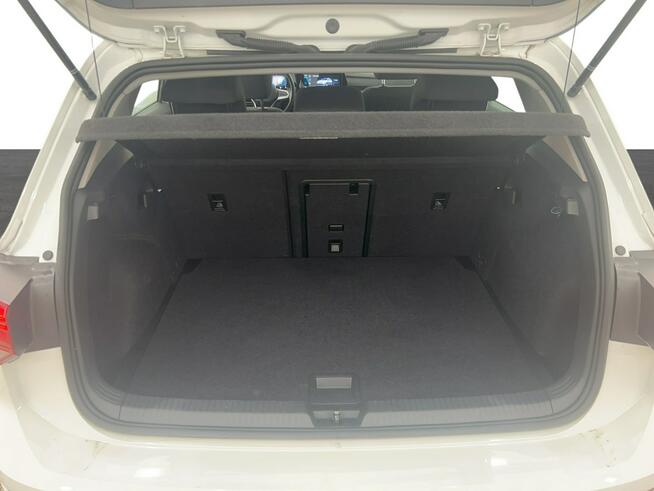 Volkswagen Golf VIII 1.0 eTSI Life DSG Hatchback Warszawa - zdjęcie 11