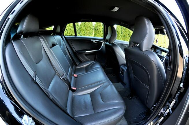 Volvo V60 2.0 D3 5-Cylindrów Lift Digital Led Navi Skóra Parktronik Płock - zdjęcie 10