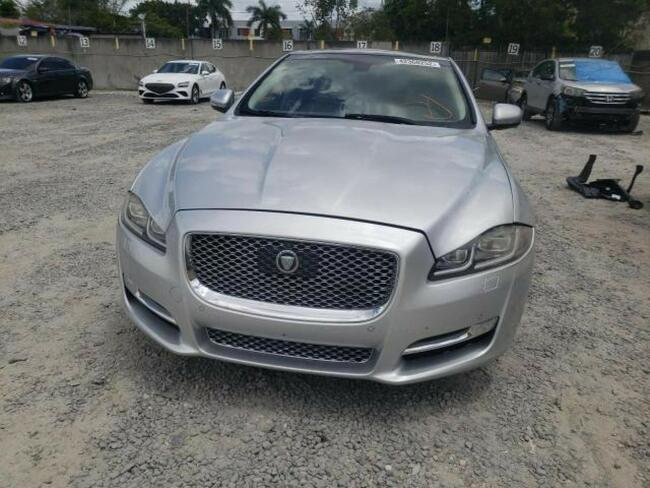 Jaguar XJ L, 2016, 5.0L, porysowany lakier Warszawa - zdjęcie 2