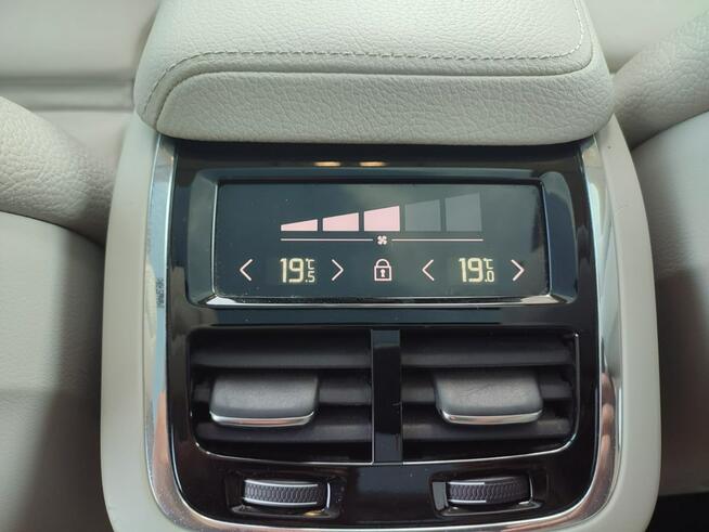 Volvo XC 60 Panorama Bovers&amp;wilkins Otwock - zdjęcie 5