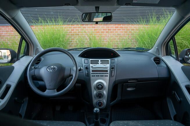 Toyota Yaris Krajowy Czujniki parkowania FV23% Bezwypadkowy Kraków - zdjęcie 9