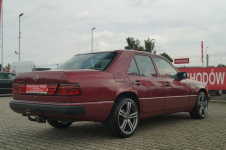 W124 200D Zadbany stan BDB Goczałkowice-Zdrój - zdjęcie 4