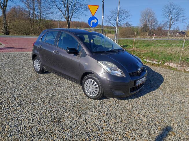 Toyota Yaris Lift klima z Niemiec Rymanów - zdjęcie 3