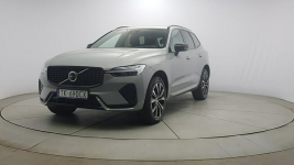 Volvo XC 60 B4 B AWD Plus Dark! Z Polskiego Salonu! Faktura VAT! Warszawa - zdjęcie 3