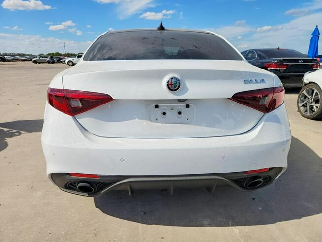 Alfa Romeo Giulia Wersja Ti / AWD / niski przebieg Warszawa - zdjęcie 6