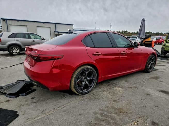 Alfa Romeo Giulia / 4x4 / 2.0 280KM / Niski przebieg / Tarnów - zdjęcie 4