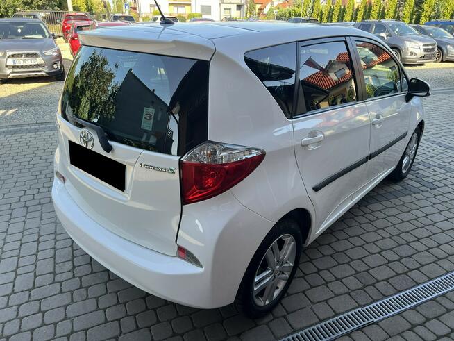 Toyota Verso S 1,4 D4D 90KM  Klimatronik  Kamera Orzech - zdjęcie 5