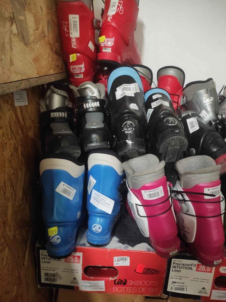 Syndyk sprzeda pakiet butów narciarskich Śródmieście - zdjęcie 4