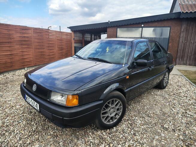 Volkswagen Passat B3 1.8 *1990r* Ostrołęka - zdjęcie 1