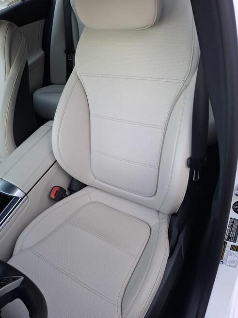 MERCEDES C300 4-MATIC W206 mHEV – Rzadka perła Wola - zdjęcie 8