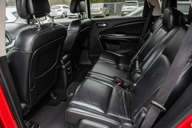 Fiat Freemont Black Code ! 2.0d 170KM Automat AWD 4x4 ! Full Opcja ! Zwoleń - zdjęcie 7