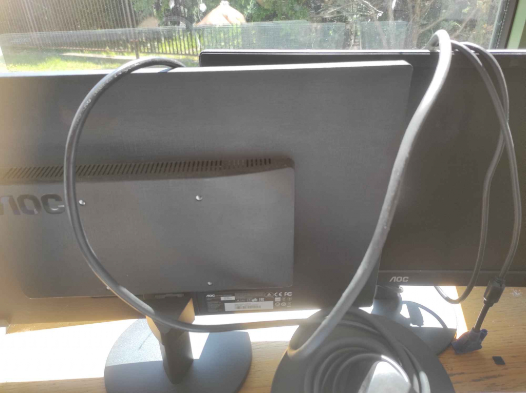 Sprzedam pakiet 10 monitorów 21'' i 19'' Śródmieście - zdjęcie 6