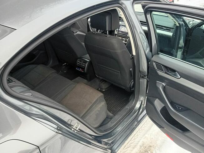 Volkswagen Passat Janów Lubelski - zdjęcie 12
