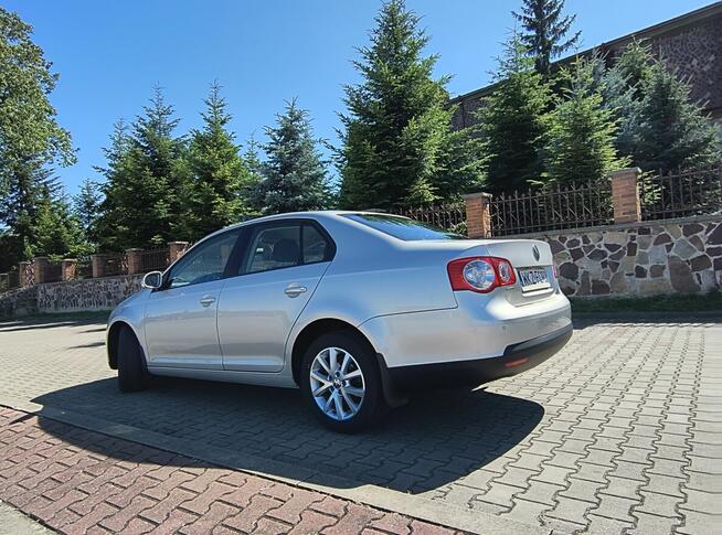VW JETTA 2010 Oryginalny Lakier Salon Polska Radom - zdjęcie 4