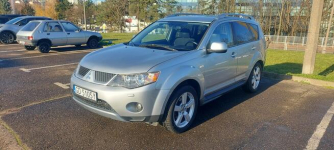 Mitsubishi Outlander 2,0 DID 140 KM 7 osób Intense Plus.