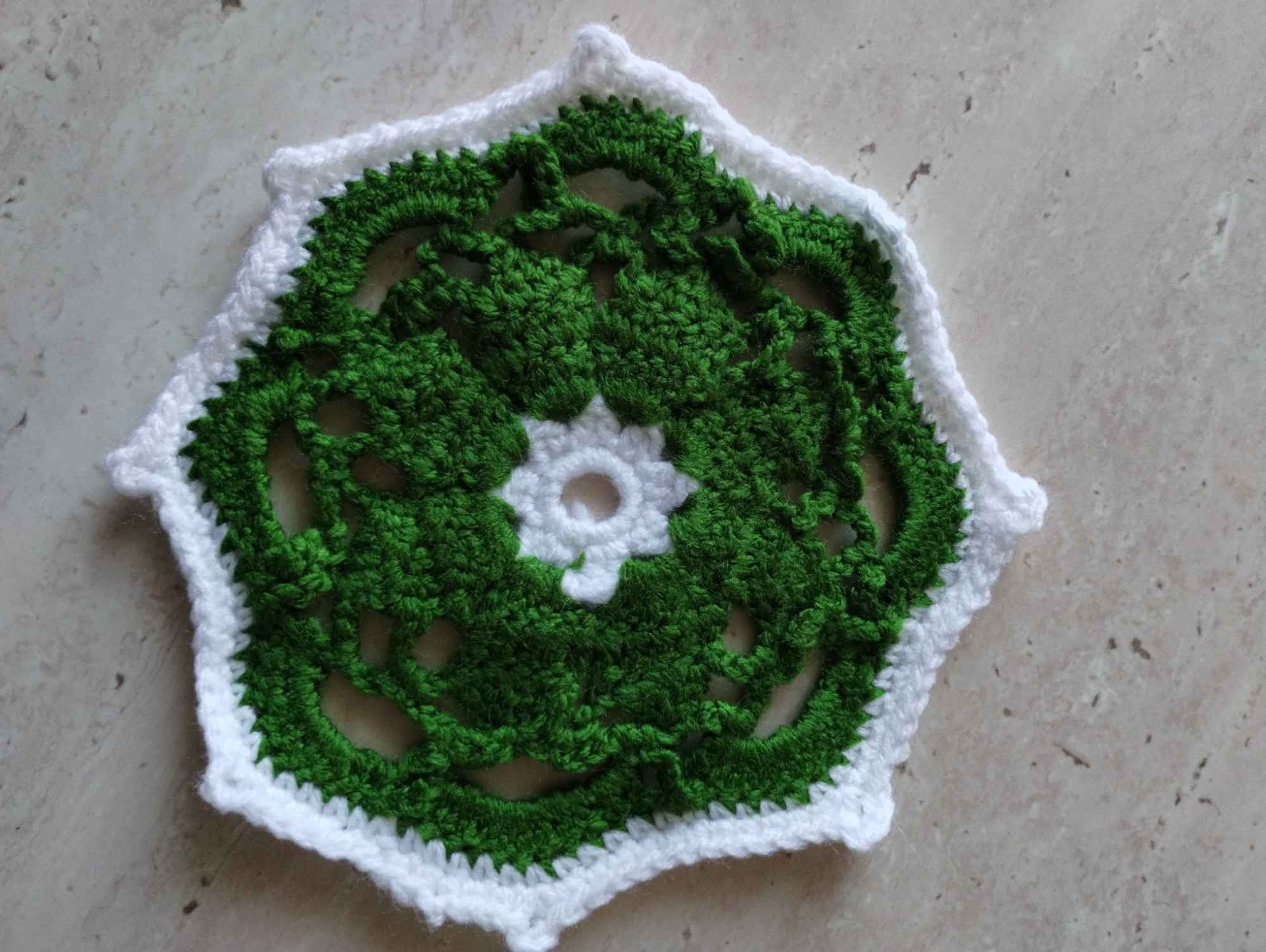 Szydełkowe podstawki pod kubek Grabówiec - zdjęcie 1