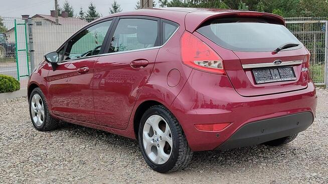 Ford Fiesta Climatronic PDC Gwarancja Kutno - zdjęcie 10