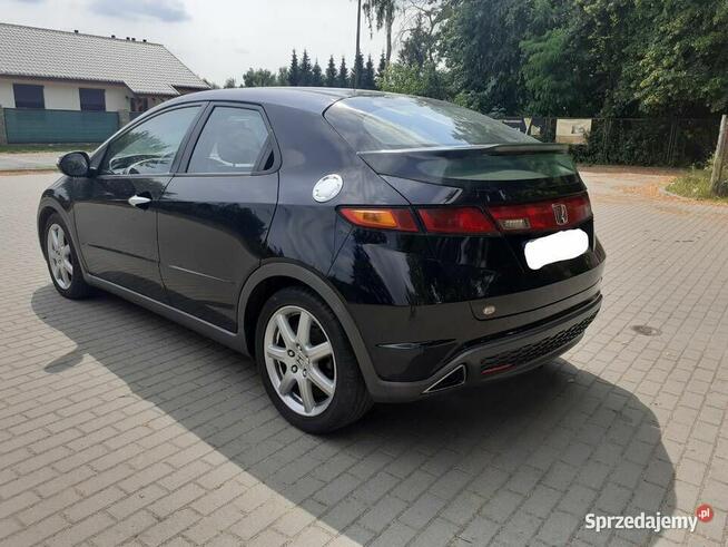 Honda Civic VIII 2.2i-CTDi Executive Wałdowo Szlacheckie - zdjęcie 5