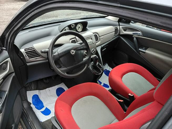 Lancia Ypsilon Janów Lubelski - zdjęcie 8