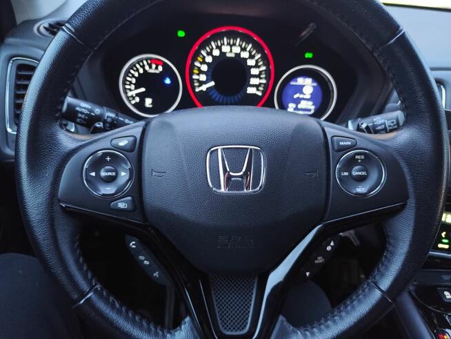 Honda HR-V 1.5 i-VTEC • Automat • Elegance • Salon Polska Łężany - zdjęcie 2